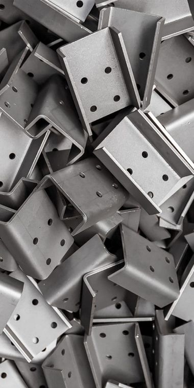 نمونه خمکاری فلز با دستگاه پرس برک CNC با بالاترین کیفیت ساخت و اجرای دقیق
