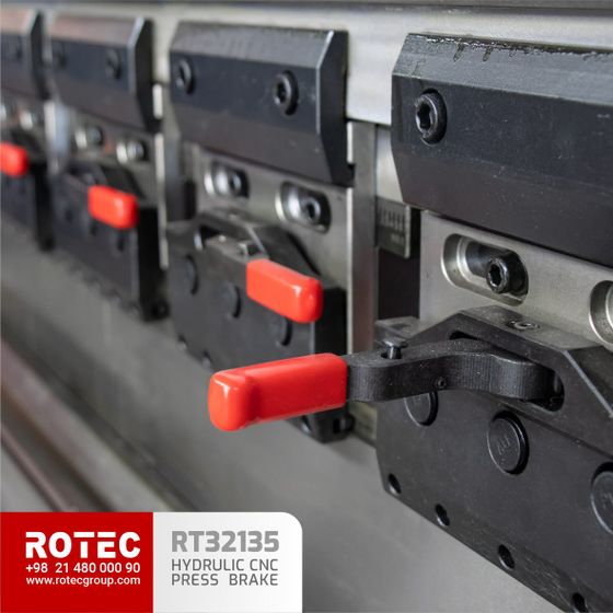 نمایی از دستگاه پرس برک CNC برای راهنمای خرید حرفهای و دریافت قیمت روز تجهیزات خمکاری