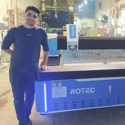 رضایت مشتری از عملکرد دستگاه برش لیزر فلز RT1530NC پس از خرید