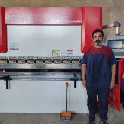 مشتری روتک — دستگاه پرس برک NC